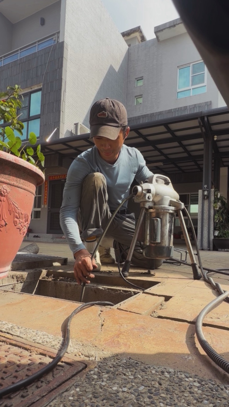 中壢通水管－住宅廚房洩水坡度不佳，鐵條疏通搭配定期保養
